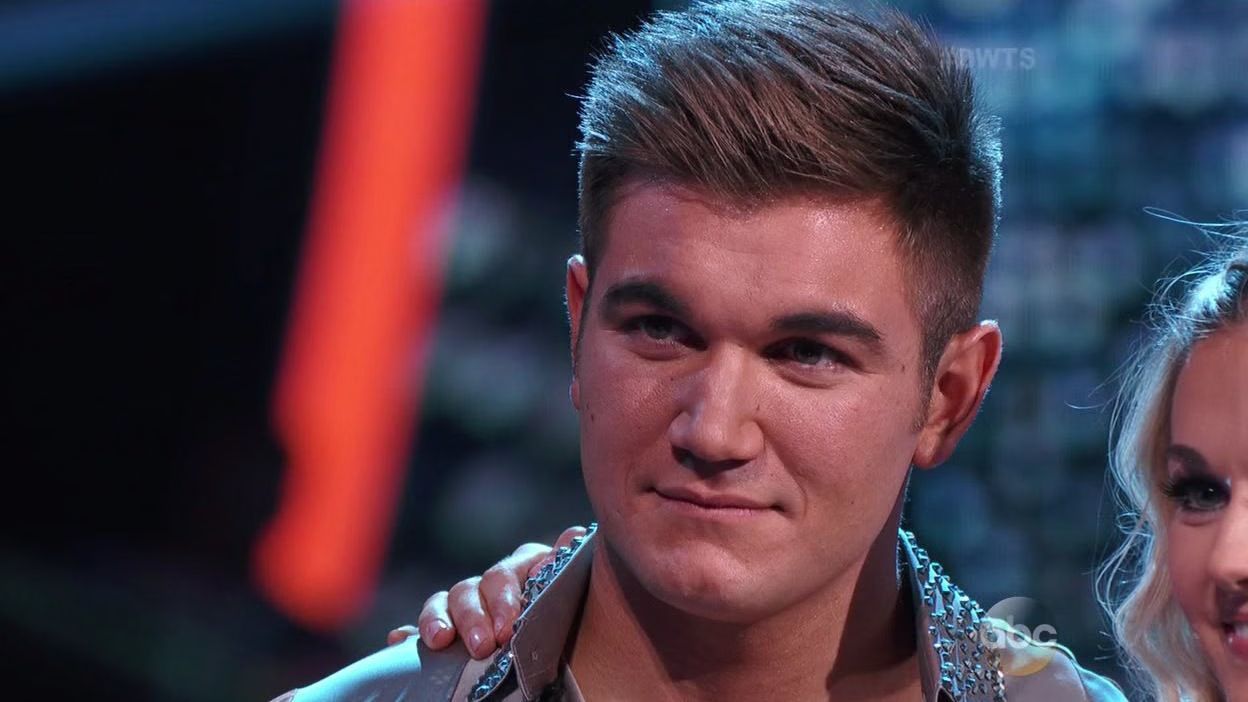 Alek Skarlatos and Lindsay Arnold dance Rumba