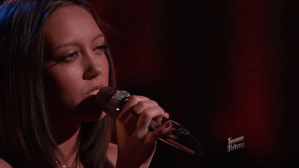 Amy Vachal Is Old School Cool With 'The Way You Look Tonight' on The Voice 9 Live Playoffs (VIDEO)