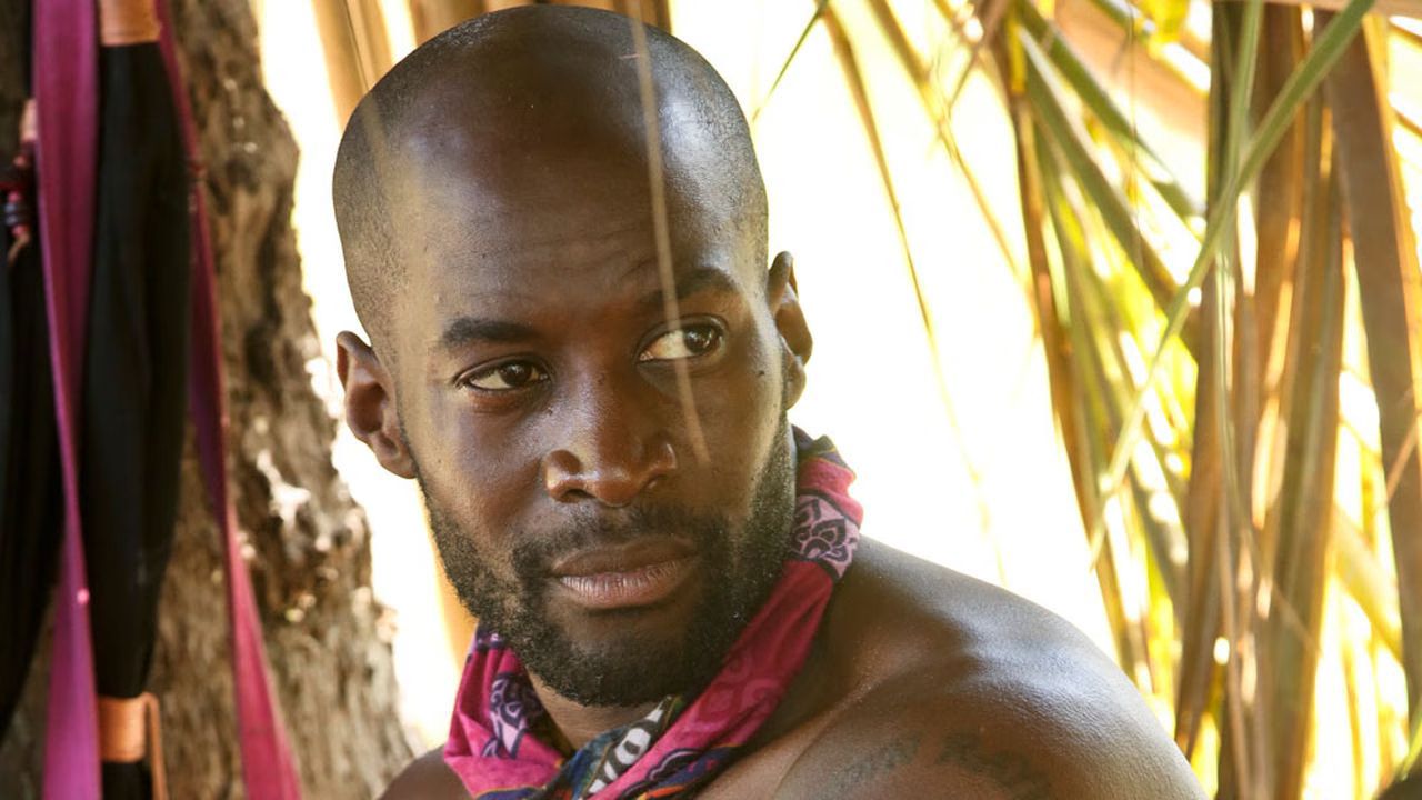 Jeremy plays the hidden immunity idol for Stephen