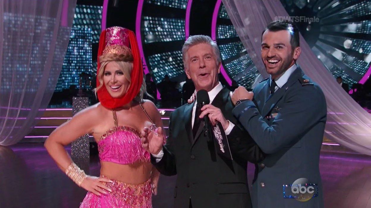 Kim Zolciak Biermann and Tony Dovolani perform