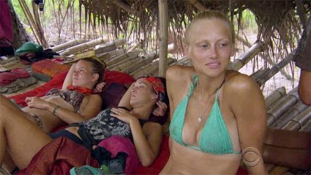 Survivor Cambodia - Second Chance - Kelley Wentworth plays her hidden immunity idol