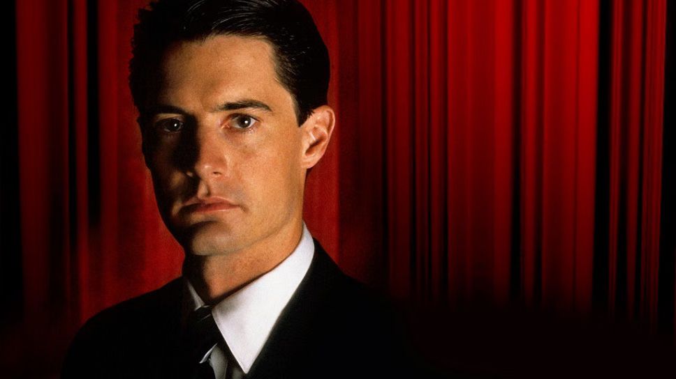 'Twin Peaks' Reboot Pushed Back to 2017