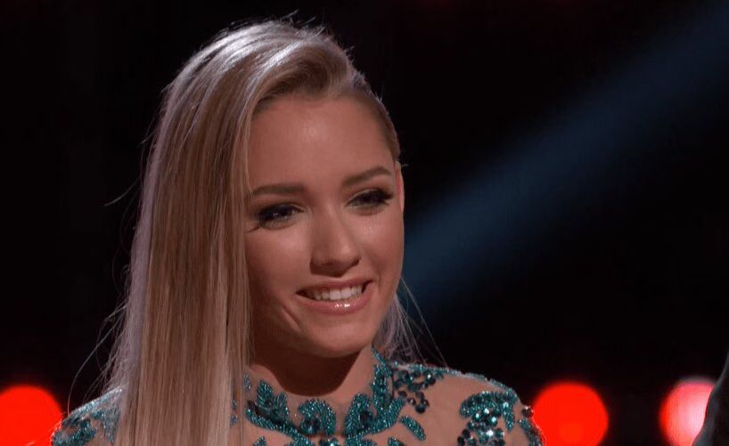 Emily Ann Roberts Sings 'Blue Christmas' on The Voice 9 (VIDEO)