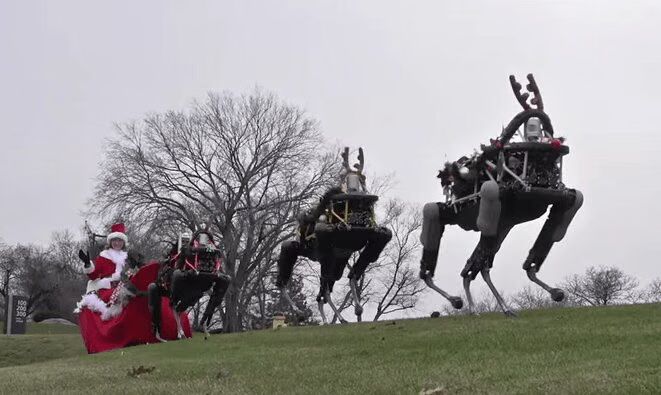 Santa's Robot Reindeer Wishes You A Terrifying Christmas (VIDEO)