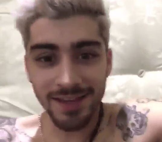 Zayn Malik Dubsmashes 'Frozen' - I'm Crying (VIDEO)