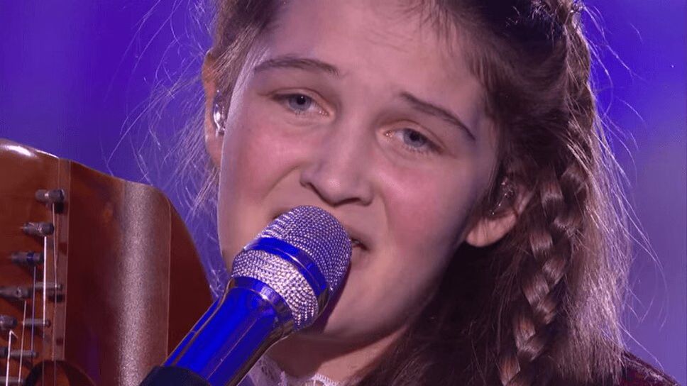 Jeneve Rose Mitchell Achieves 'Angel' Status on American Idol 2016 (VIDEO)