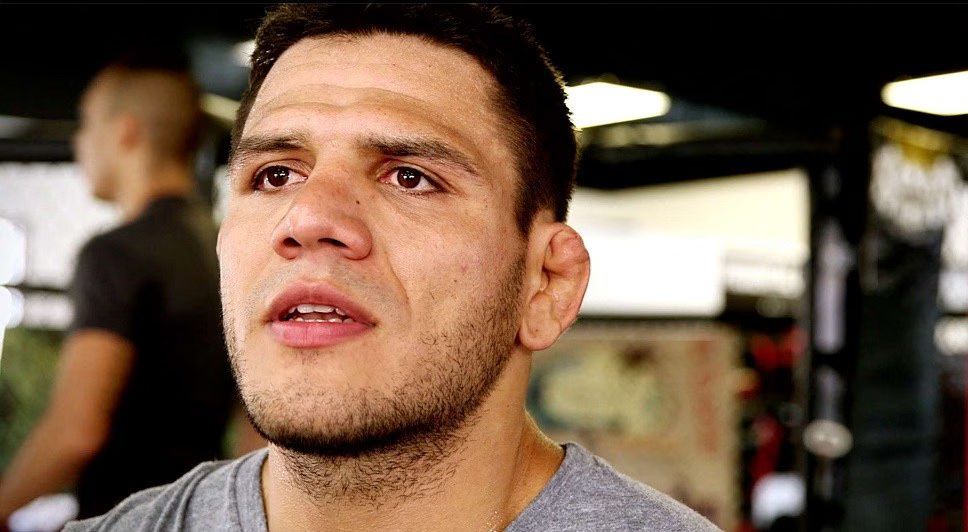 Rafael Dos Anjos Predicts Conor McGregor Will 'Break Like a Girl' (VIDEO)