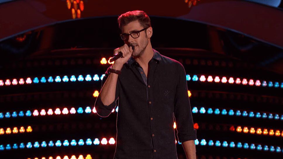 Ryan Quinn Turns Four Chairs With 'Can't Find My Way Home' on The Voice 2016 (VIDEO)