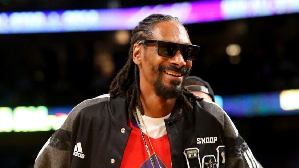 Snoop Dogg to Be Inducted Into WWE Hall of Fame Class of 2016