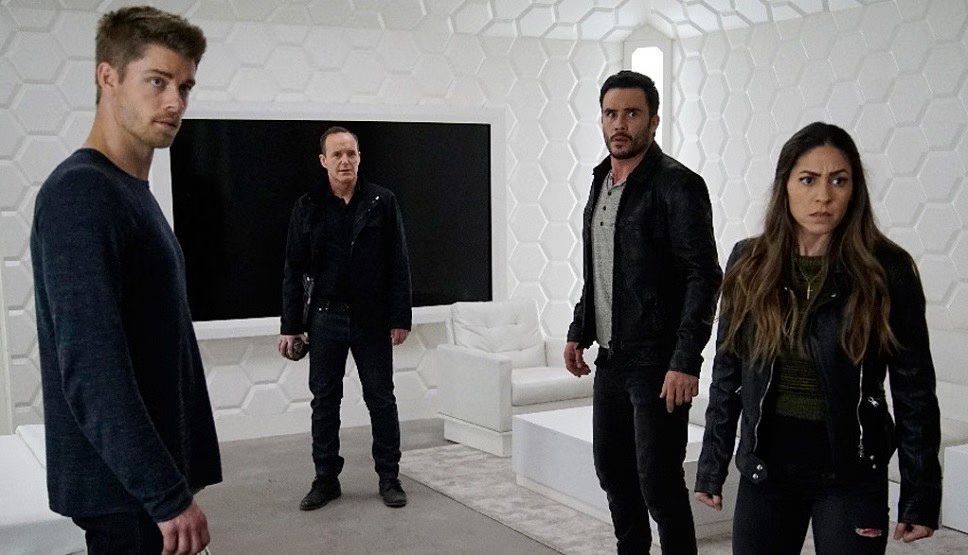 Daisy betrays the Agents of SHIELD team and the Secret Warriors