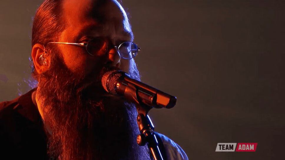 Laith Al-Saadi Steals Show With 'Make It Rain' on The Voice 2016 (VIDEO)