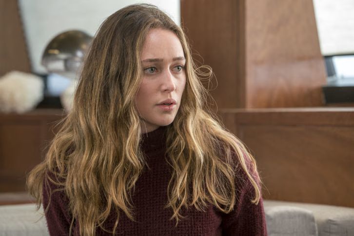 'Fear the Walking Dead' Season 2 Episode 4 Review 'Blood In the Streets' Proves Strand Right