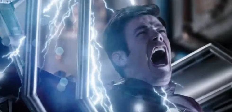 'The Flash' Season 2 Episode 20 Review 'Rupture' Puts Barry In a Tough Spot