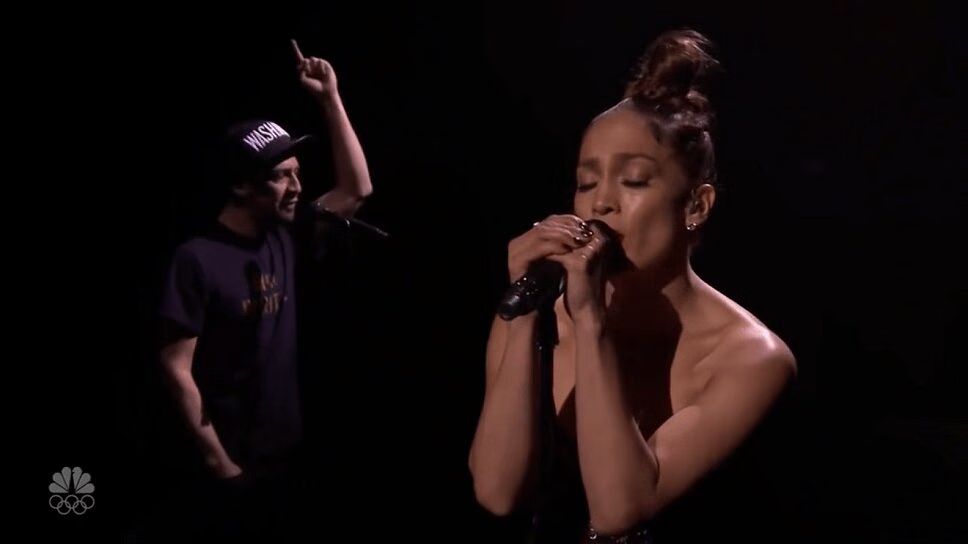 Jennifer Lopez, Lin-Manuel Miranda Perform 'Love Make the World Go Round' (VIDEO)