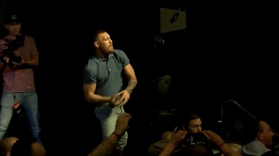 UFC 202 Presser Ends In Disaster With Diaz McGregor Water Bottle Fight (VIDEO)