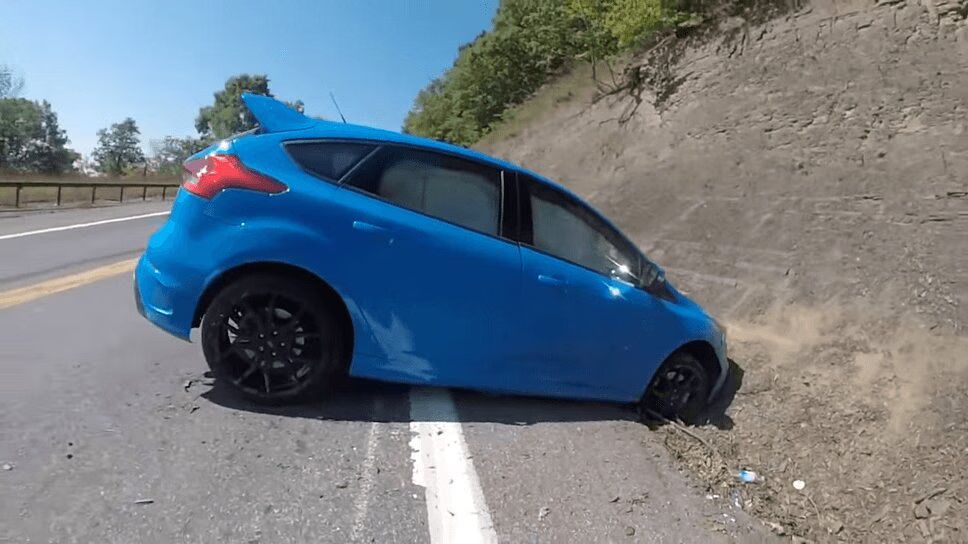 2016 Ford Focus RS Drifts Right Into Cliff In Pointless Crash (VIDEO)