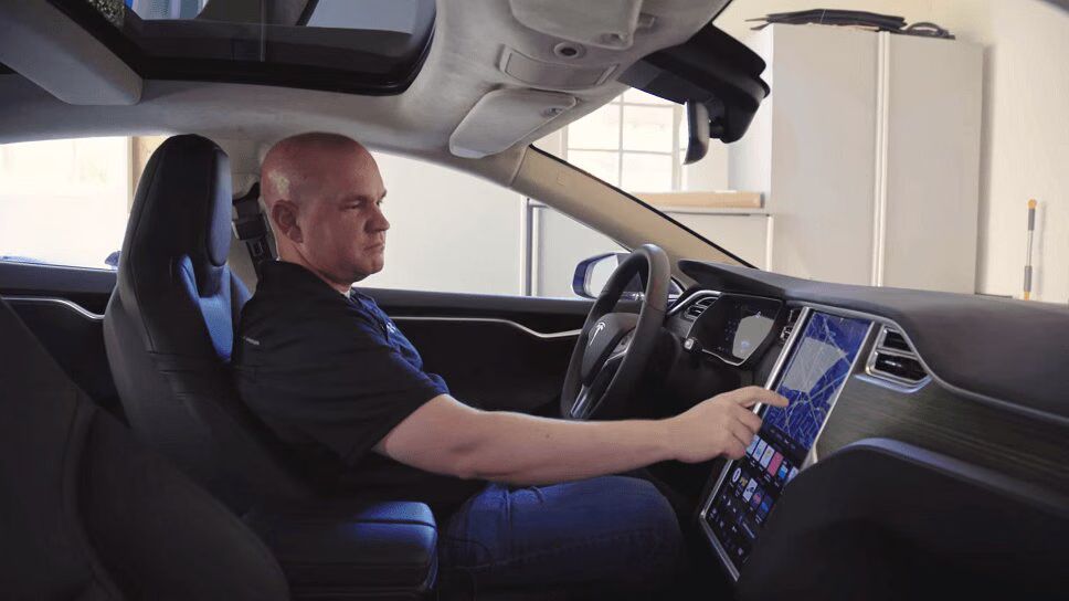 Tesla Fleet Gets Version 8.0 Software Update, New Features