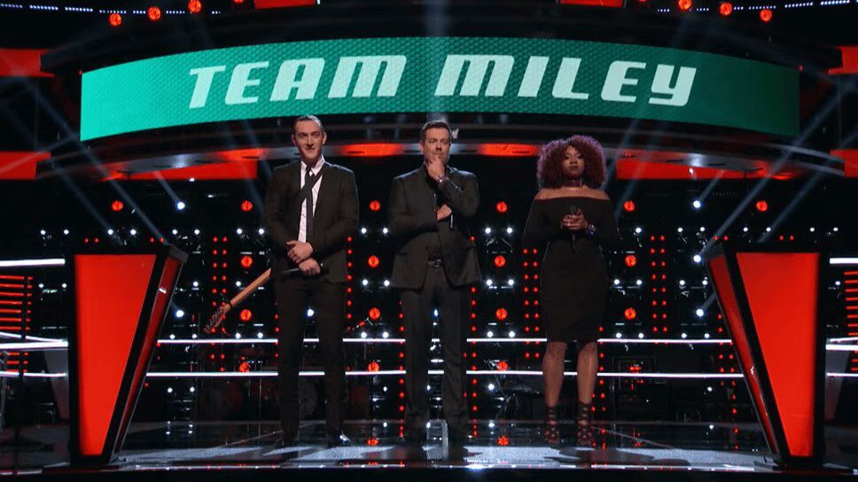 Aaron Gibson and Sa'Rayah Battle on The Voice 11 (VIDEO)