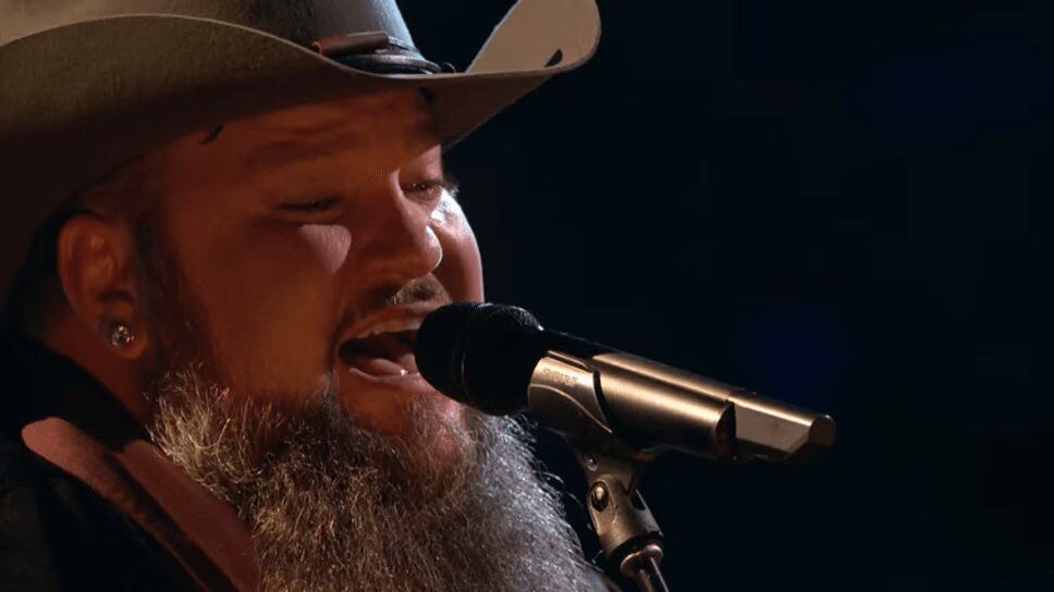 American Idol Alum Sundance Head Goes To Battle In The Voice 2016 Knockouts (VIDEO)