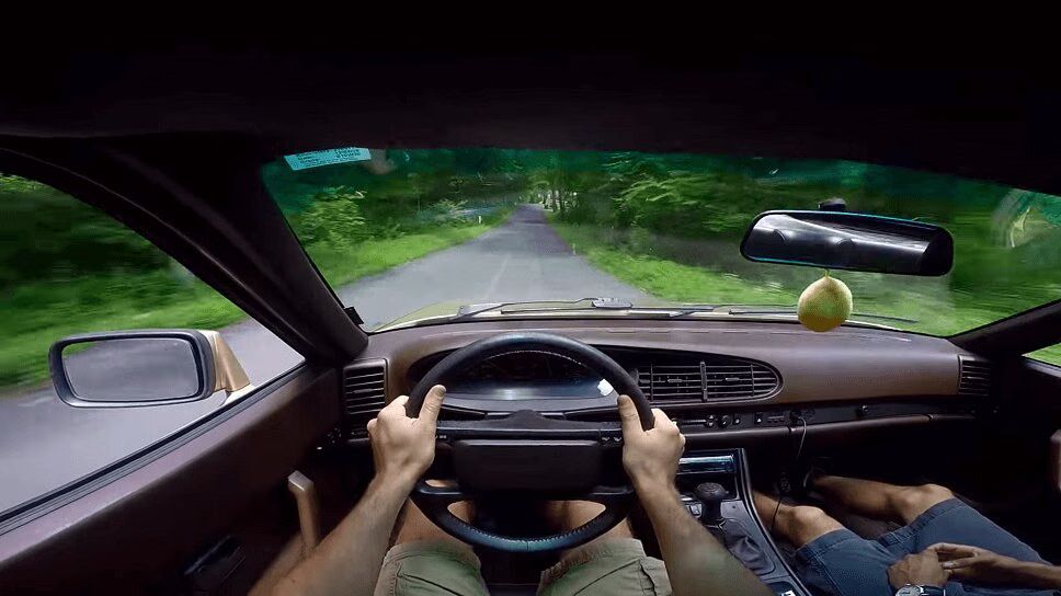 Insane Car Reviewer Loses Patience With Porsche 944s (VIDEO)