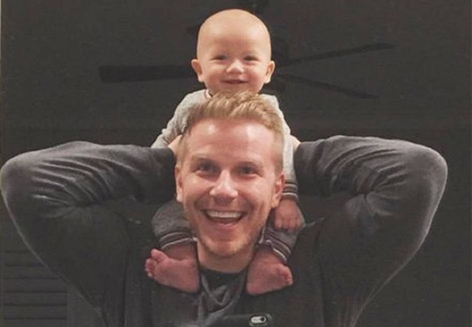 'The Bachelor' Star Sean Lowe Compares Infant Son To Charlie Brown (PHOTO)