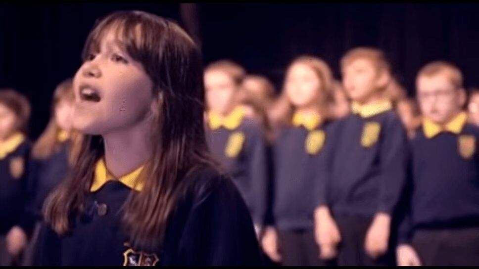 10-Year-Old Autistic Girl Singing 'Hallelujah' Will Bring You To Tears (VIDEO)