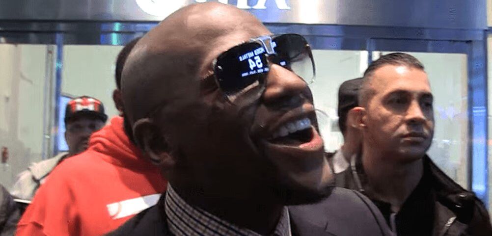 Floyd Mayweather Offers To Train UFC Star Ronda Rousey