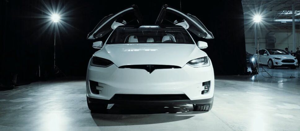 How Family Friendly Is Tesla Model X (VIDEO)